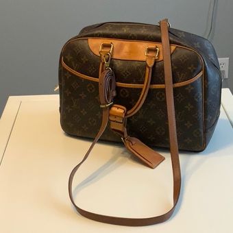 Louis Vuitton Auth Deauville VI0948 tag/strap - $639 - From Rebekah