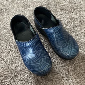 Dansko Clogs SIZE 37 - $20 - From My