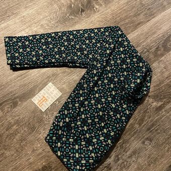 LuLaRoe leggings tc new with tag Size undefined - $21 - From Mary