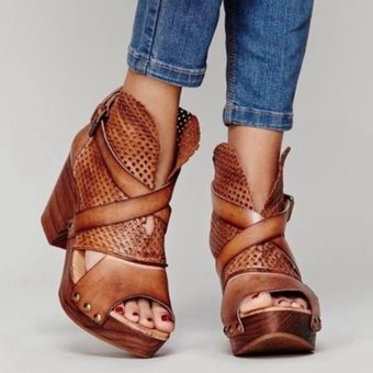 Free People Shoes Brown - $45 (73% Off Retail) - From Tinnarat