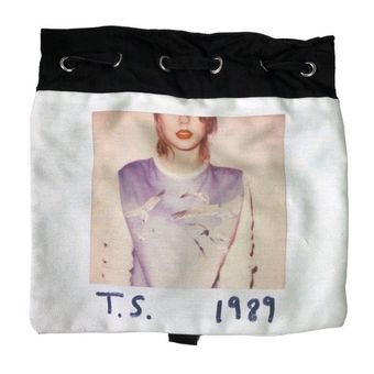 Taylor Swift's Exact Drawstring Pants Sold Out in Under 24 Hours