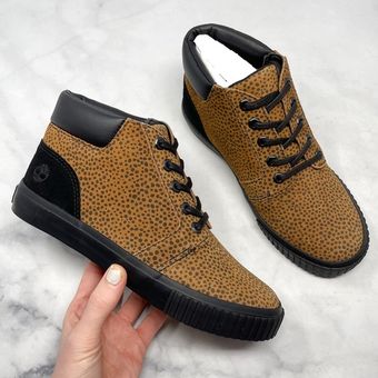 skyla bay chukka boot