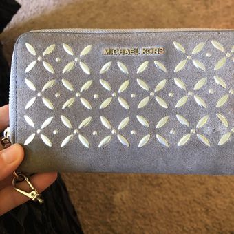 MICHAEL Michael Kors Wallets On Sale Up To 90% Off Retail