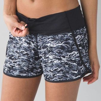 Lululemon Run Times Short Black Size 8 - $48 (61% Off Retail) - From Leslie