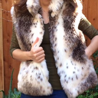 FUDA Like New Rev. Fur Vest Multiple 