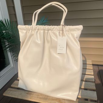 Day off leather tote bag by Off-White