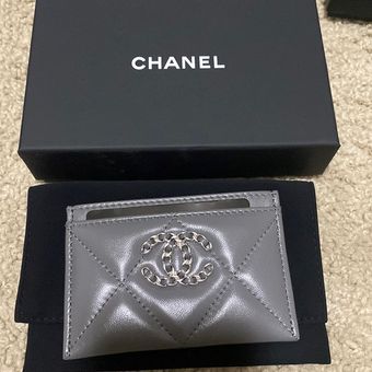 Chanel 19 Card Holder - $702 New With Tags - From Kaka
