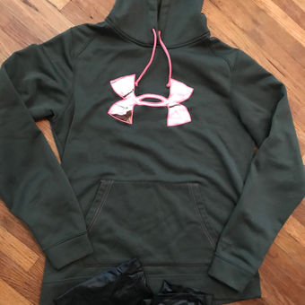 green under armour hoodie with camo logo