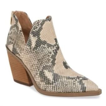 Vince camuto deals gigietta booties