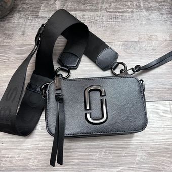 marc jacobs black snapshot bag