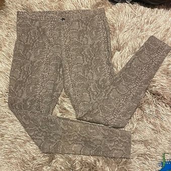 Simply Vera Vera Wang Snakeskin Legging Jeans Size Large - $15 - From Tara