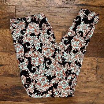 LuLaRoe TC Black Background Mint Green & Red Floral Leggings Size undefined  - $7 - From Kirsten