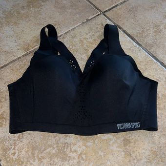 Victoria's Secret Sports Bra Size 34DD - $20 - From Jamie