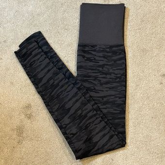 Spanx seamless camo leggings Anthropologie NEW Small