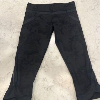 Lululemon black size 6 cropped leggings preppy activewear athleisure cute  comfy - $45 - From Abby