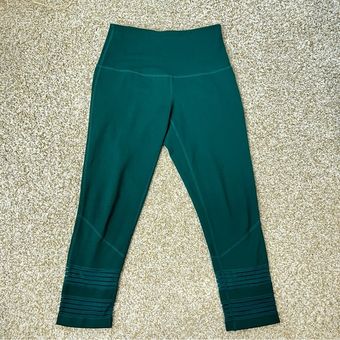 Zella High Waist Cropped Leggings Green Cut Out Stripes Size XS