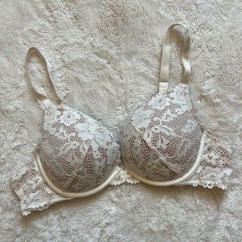 Torrid Push Up Plunge Bra Pink Beige With White Floral Lace Overlay Size  undefined - $22 - From Nicole