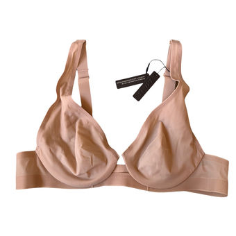 SKIMS Naked Underwire Plunge Bra In Honey (34B) Size undefined - $51 New  With Tags - From Aubree