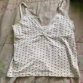 Brandy Melville Heart Tank *