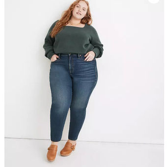 Madewell Plus-Size Tops for Women