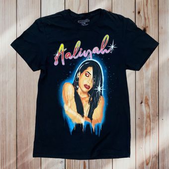 Aaliyah deals graphic tee