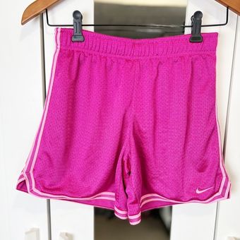 Nike Women\'s Sportswear Essential Mesh Mid Rise Shorts Size Large - $18 -  From Terryl D