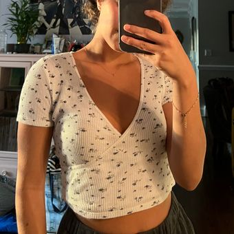 Brandy Melville Crop Top Multi - $15 (46% Off Retail) - From Francesca