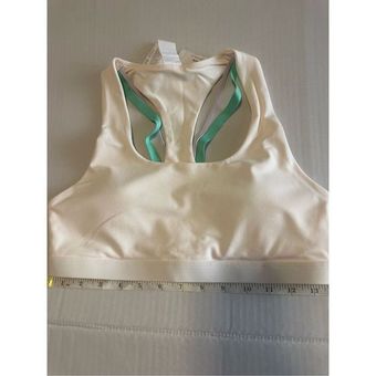 Fabletics NWT - Boost Medium Impact Sports Bra - medium/egret/light green -  $29 New With Tags - From Dulce