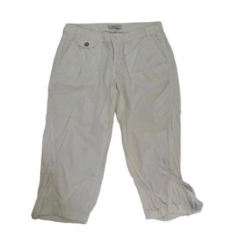 EXPRESS Women Size 6 White Cargo Capri Pants H1-496P - $15