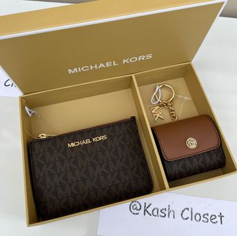 Michael Kors Bags | Michael Kors Wallet | Color: Brown/Gold | Size: Os | Jennakatherine2's Closet