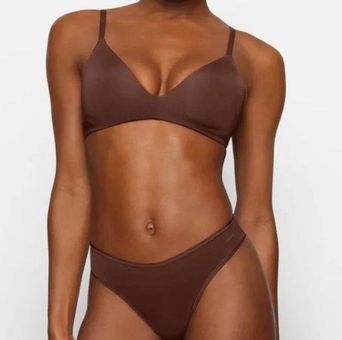 WIRELESS FORM T-SHIRT DEMI BRA | SIENNA