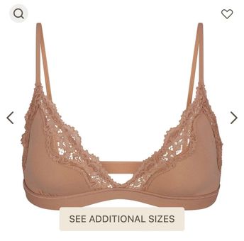 SKIMS Fits Everybody Lace Triangle Bralette Size XXS - $25 (37% Off Retail)  New With Tags - From Keana