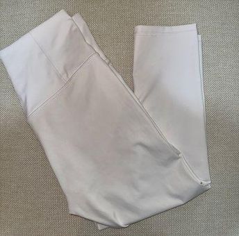 Athleta Elation Capri M White Size M - $30 (62% Off Retail) - From Diana