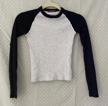 Brandy Melville Bella Cropped Long Sleeve Top