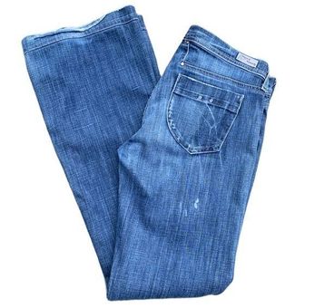 Low-Rise Bootcut Jean***