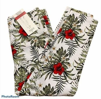 intro Tummy Control Floral Capri Leggings - $29 New With Tags - From Chrissy