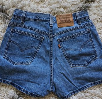 Levi's 912 Slim Fit Vintage Jean Shorts Blue Size M - $30 - From Sia