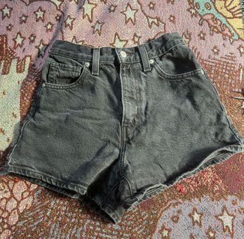 Levi's high waisted mom shorts in black