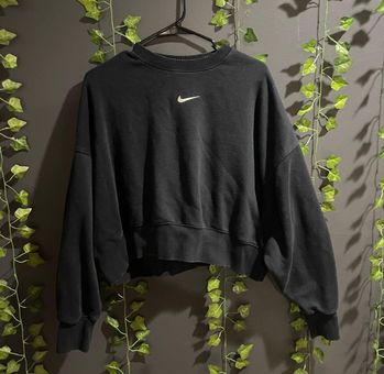 NIKE Sportswear Womens Oversized Crop Crewneck Sweatshirt