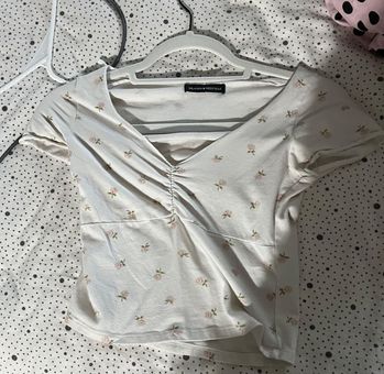 Brandy Melville, Tops, Brandy Melville Button Up Floral Top