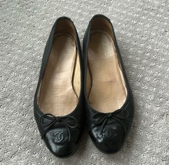 Chanel Ballerina Flats Black Size 8 - $315 (68% Off Retail) - From Savanna