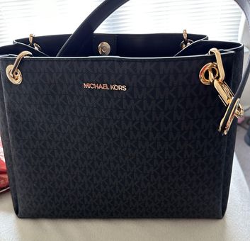 Michael Michael Kors Triple Gusset Crossbody