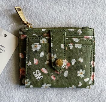 Steve Madden Hayden Wallet Green Floral Print 27 New With