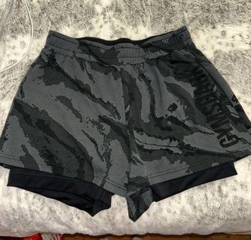 GYMSHARK CAMO SHORTS