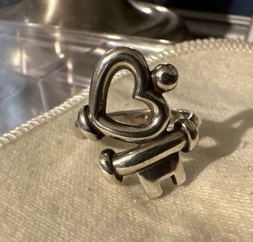 James Avery Artisan Jewelry - Delicate details and beading decorate this  romantic, sterling silver heart ring inspired by vintage lockets. Shop the  new Vintage Heart Ring at bit.ly/2BnpTmX. | Facebook