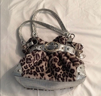 Kathy Van Zeeland Metallics Shine and Animal Print Handbag. - Bunting  Online Auctions