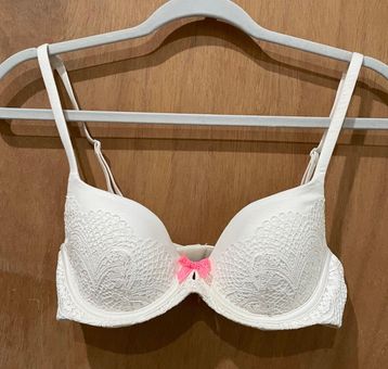 Victoria's Secret Body by Victoria White Lace Lined Demi Bra Size 32 C -  $28 - From Sierra