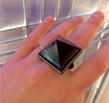 Black Onyx Pyramids Ring 18 Karat Yellow Gold – FERRUCCI JEWELRY