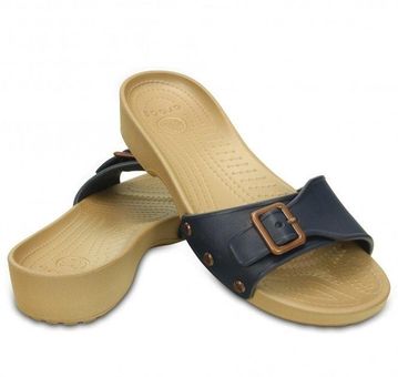 Crocs shop sarah sandal