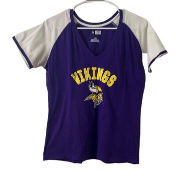 NFL Team Apparel Minnesota Vikings Football V-Neck Fitted T-Shirt Women's  Size Large Purple - $13 - From Trina's